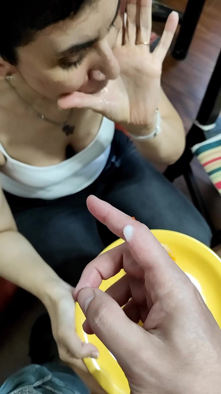 TheArtOfCum: Quickie! Blowjob dan pancutan mani pada Frankfurternya! (dan Black Jeans)