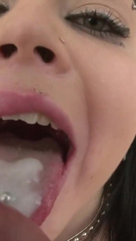 POV Blowjob Face Fucking with Cumshoot in My Mouths