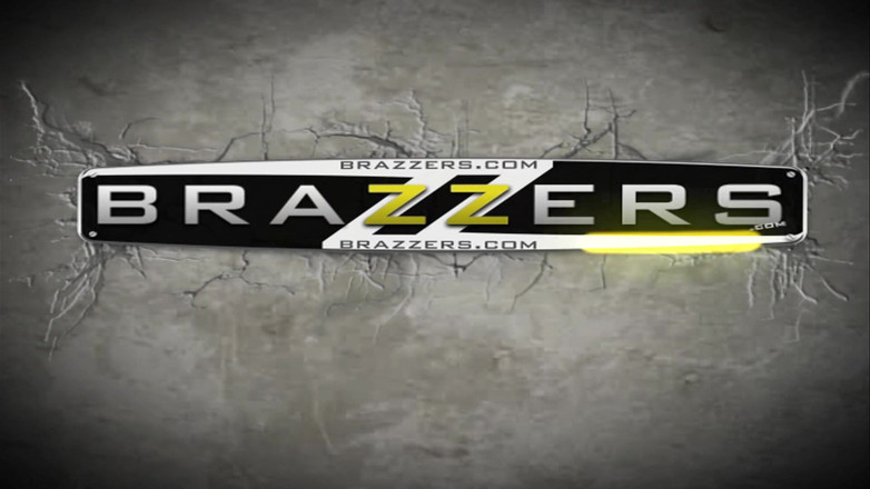 Brazzers University: Brazzers University - Courtney Cummz Asks Her Professor Keiran Lee to...
