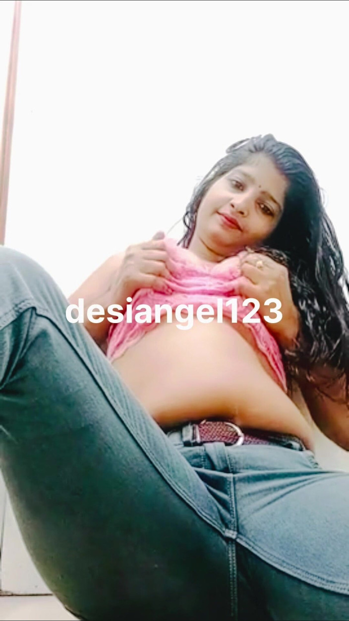 Desiangle: Masturbation Video Shoot for a Lucky Faphouse Fan. Must Watch!
