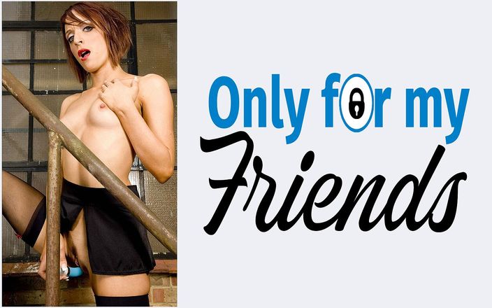Only for my Friends: Ma copine Paige Fox, MILF tatouée dévergondée, s&amp;#039;amuse et se...
