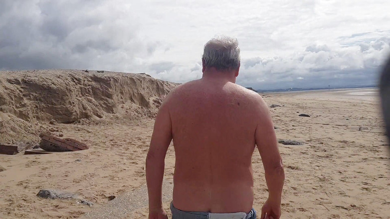 Miguel13: Sulla spiaggia