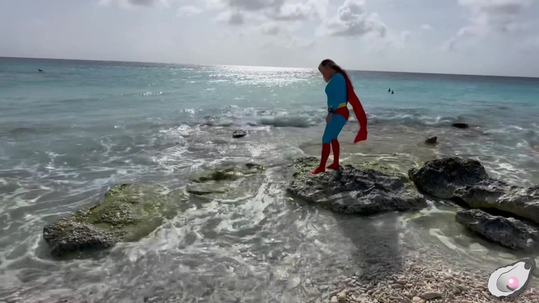 Mistress Pink Pearl: 超女在博内尔遇到最饥渴的章鱼