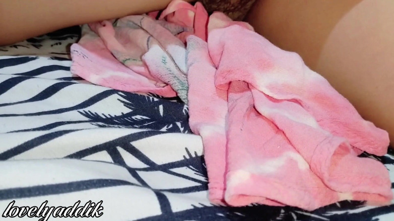 Lovelyaddik: Stepmom No Panty Hairy Pussy