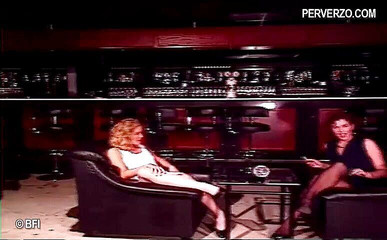 Girls enjoying girls with lesbian daydreamers: Lesbian panas menjolok antara satu sama lain