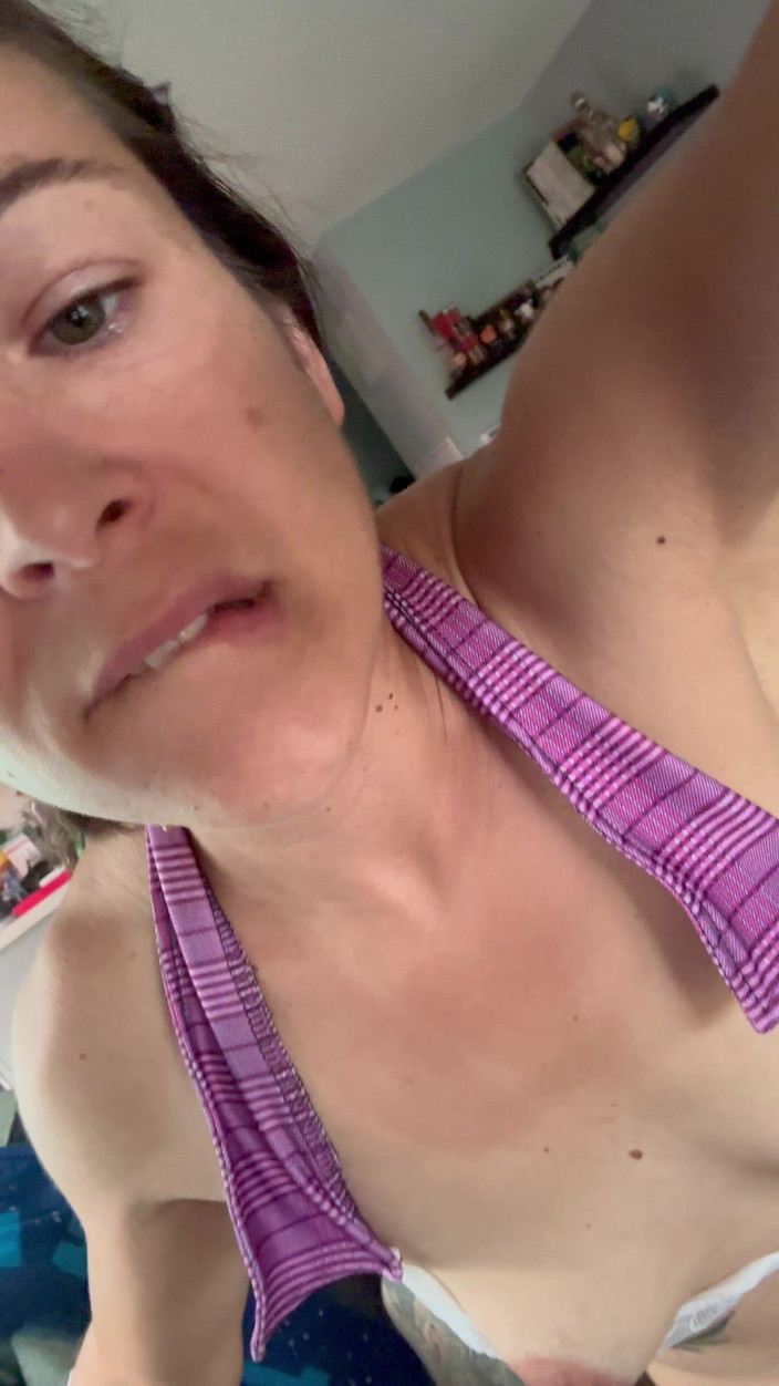 Dazzlingfacegirl: Dlouhé lízání kundičky je tak dobré! Pohled telefon