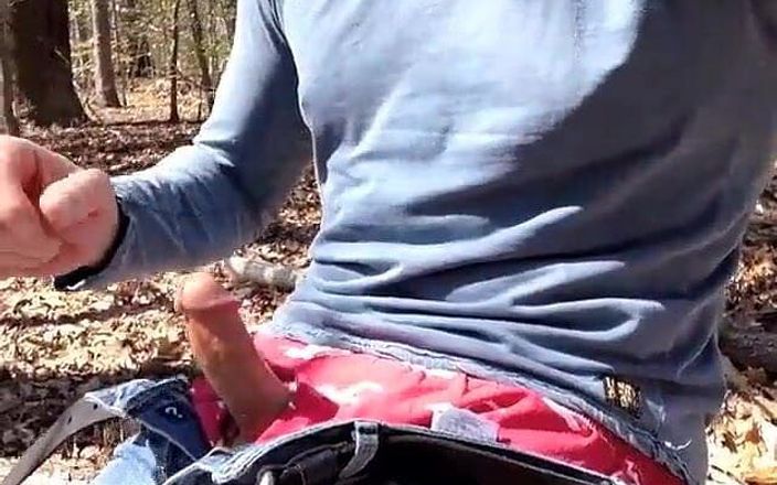 Tjenner: A Quick Jerk off and Cum in the Woods. Verbal...
