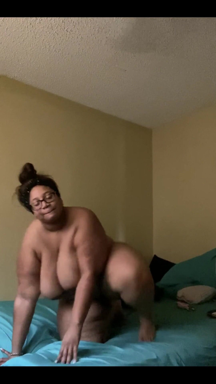 Biggdebbie solo: Watch Alll the Way
