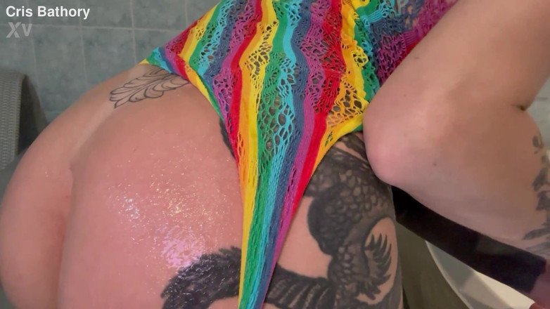 Cris Bathory: Cris Bathory si diverte con il Anal Chantilly