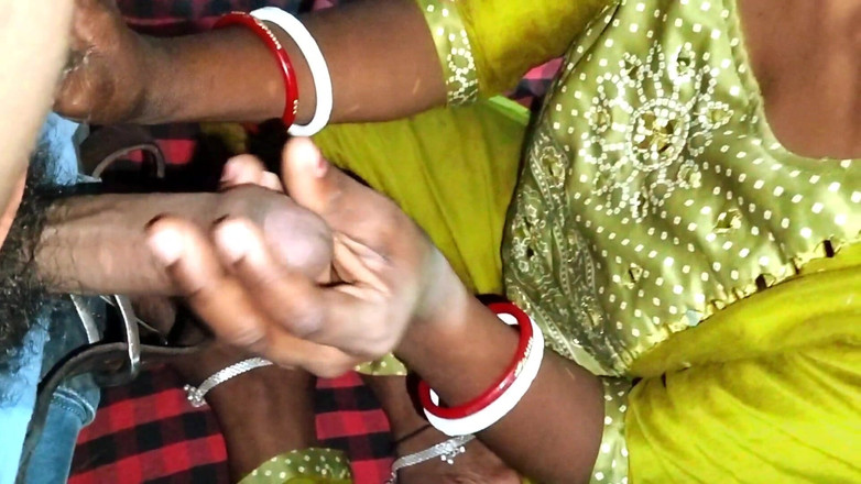 Sexy_Sali: De schoonzus belde haar zwager en gaf hem orale seks...