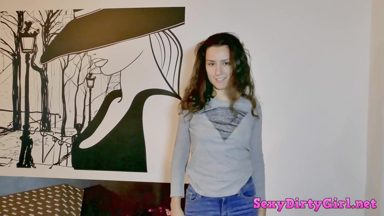 Sexy Dirty Girl: Teen 2 giờ với con cu đít gợi cảm, tôn sùng chân,...