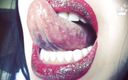 Goddess Misha Goldy: Inhaleer mijn uitademing en aanbid mijn lippen