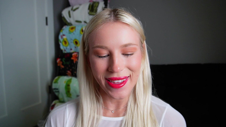 Keeks3005: Červené rtěnky polibky