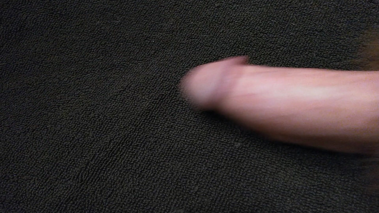 KindaBig: Futai uscat cu ejaculare mare!!