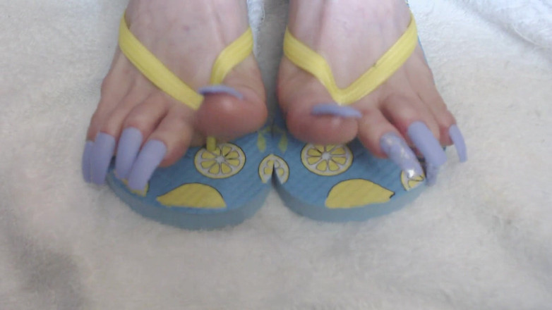 Abby Anna: Lavender long long toenails wiggle wave