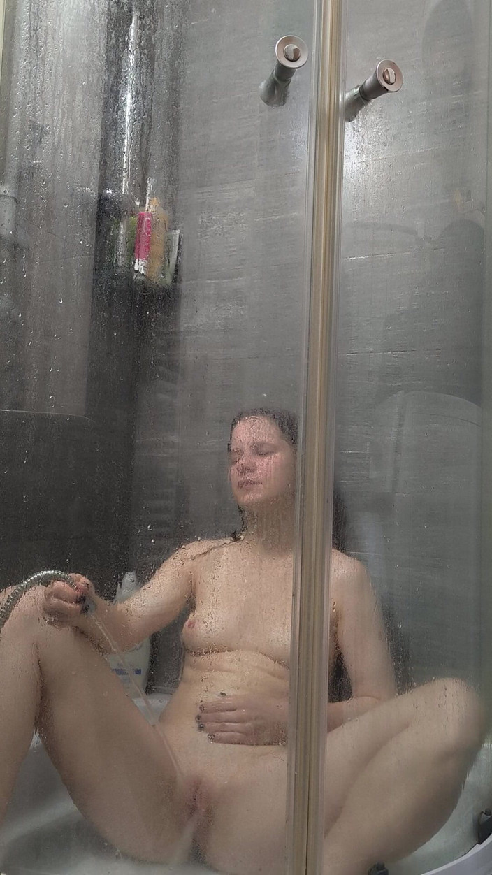 FenekManul: Shower Princess Wants to Relax