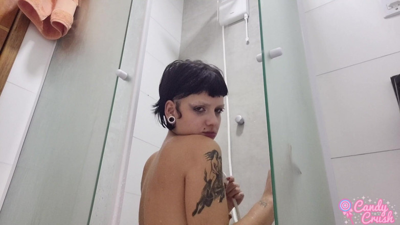 Candy Kush: Showing Myself and Masturbating in the Shower Till I Cum