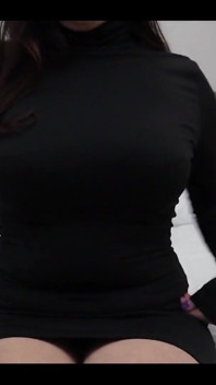 Tu aimes ma robe noire moulante ?