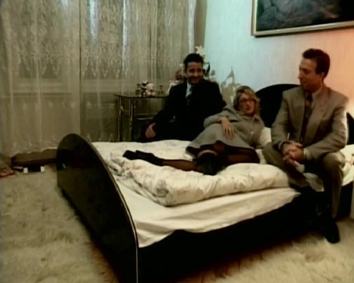 Filles Francaises: 프랑스 출신의 고급 금발녀 이중 삽입