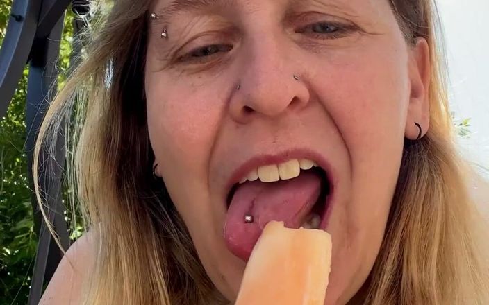Sexy Angela: A Little Tongue Action Just for You