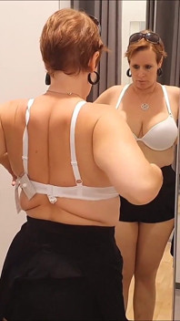 Přizpůsobení Podprsenky V Obchodě