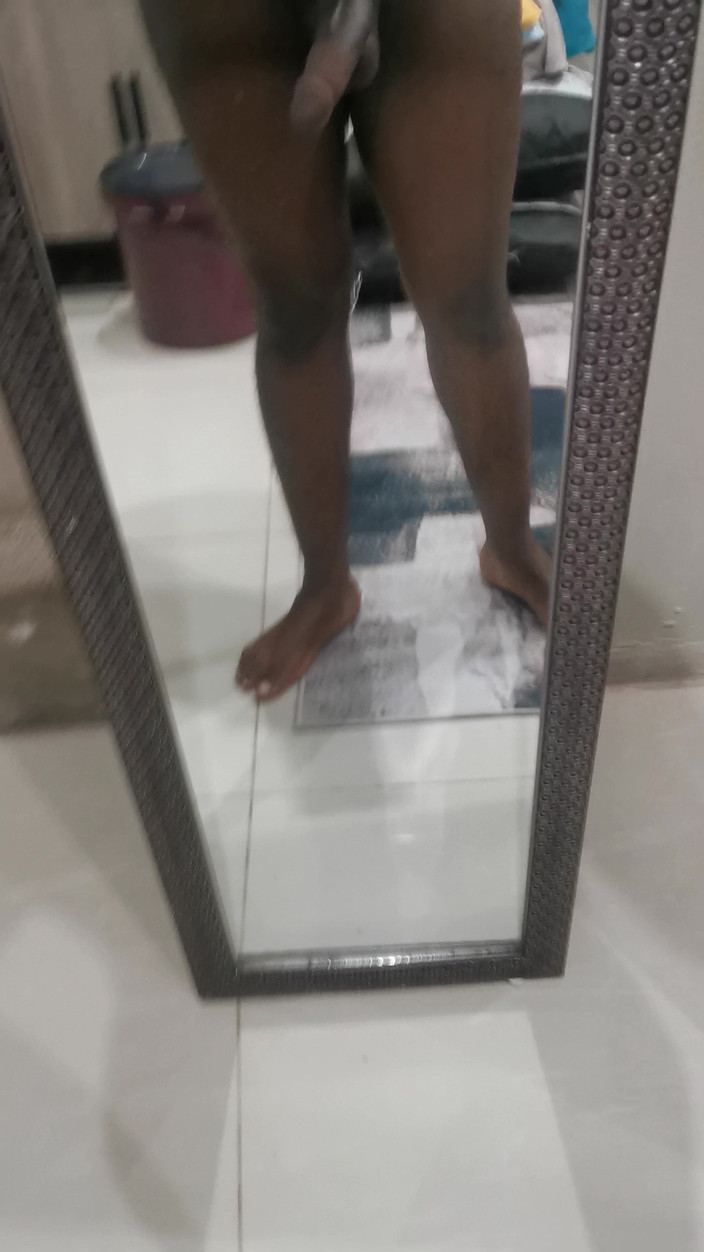 Rex Bitchington Blade: Sledujte moje velké černé péro