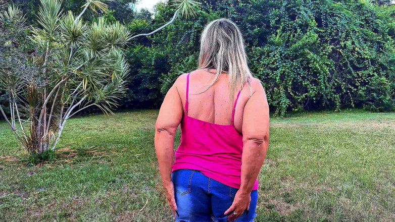 Venus Rising_Hotwife: Pompino della miLF nei boschi