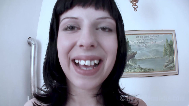 Petty by Sextermedia: Young Amateur Girl with Labia Big