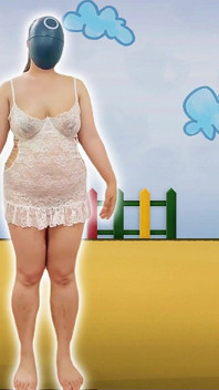 흰색 란제리를 입은 미스 오줌 운동
