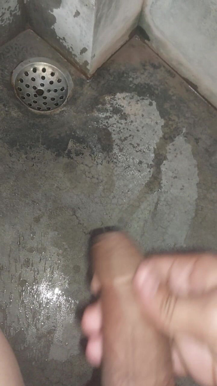 Bigcocka: Saya menikmati zakar keras kasar