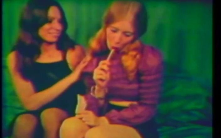 Vintage megastore: Salopes folles des années 1960 - film restyling en full HD