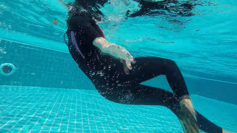 Angel The Dreamgirl: ウェットな楽しみ