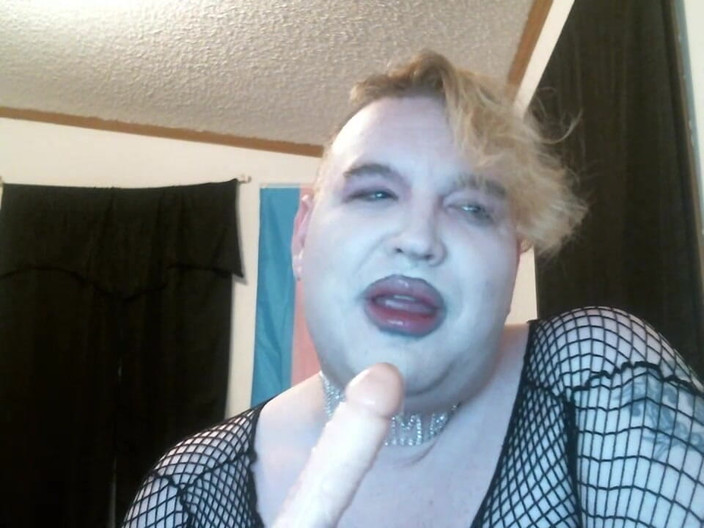 Roxxie rae page: 即席のチンコしゃぶり練習