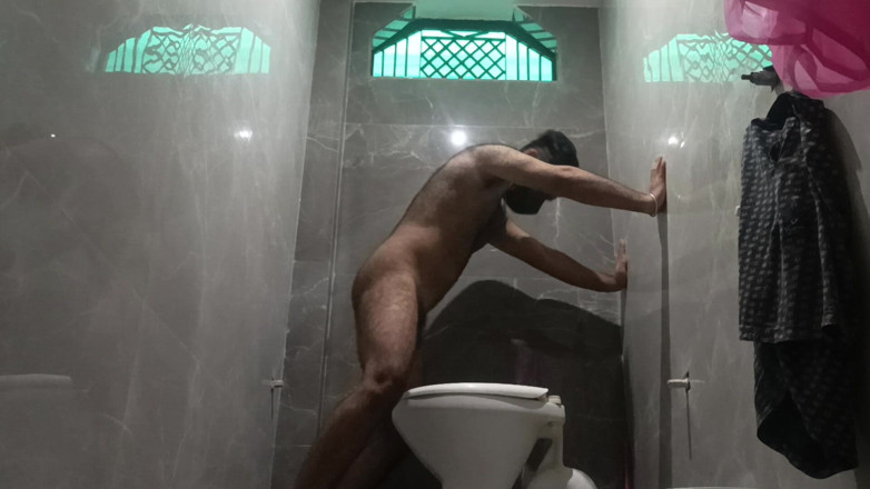 Sansuindia: Indian Devar Nude Toilet Dance