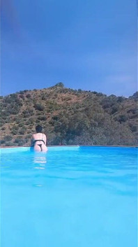 Pool necken