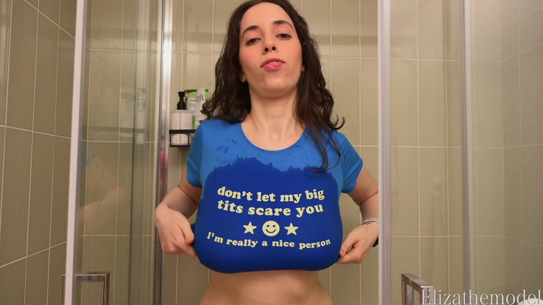 ElizaTheModel: 3 мокрі укорочені топи, конкурс із надрочування