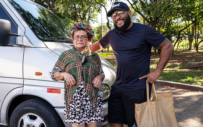 MaturePickup: Anaal neuken met opgepikte oude oma