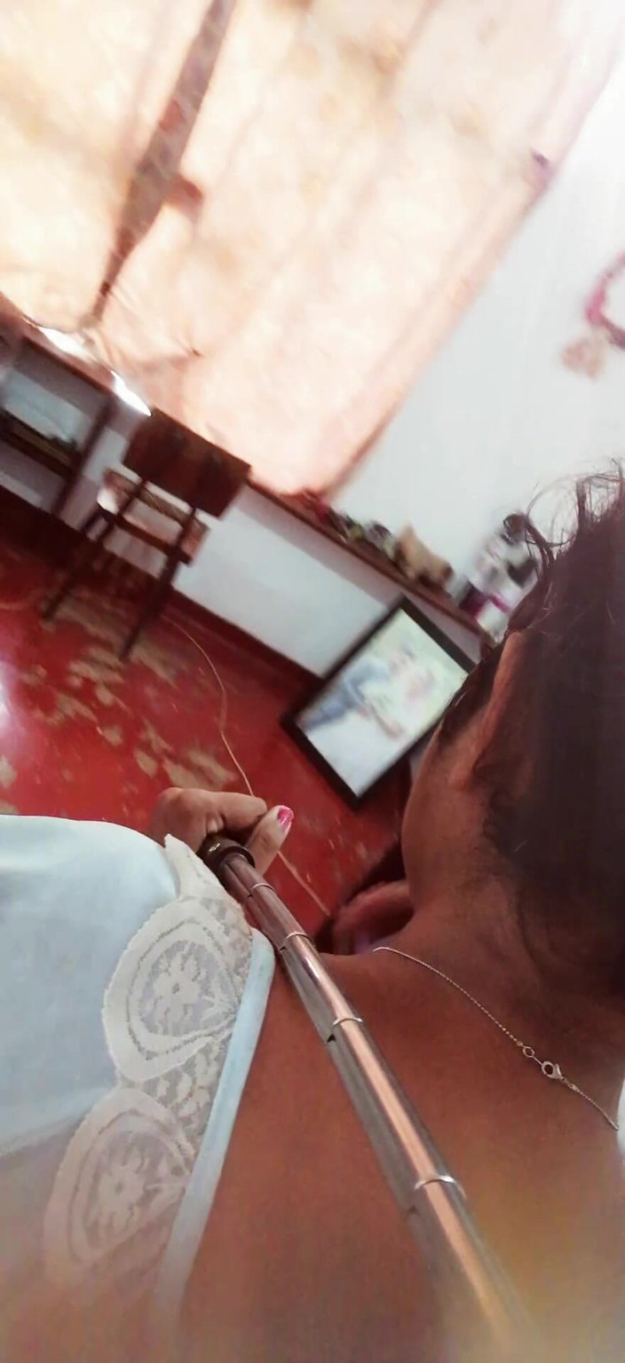 Tina Baby: Matrigna dietro le quinte di pov