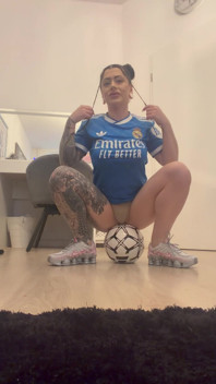 Beautiful Foot Football Video Incl Real Madrid Jersey