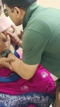 Arrapata indiana appena sposata moglie bollente sesso hardcore con il fidanzato da solo in camera da letto