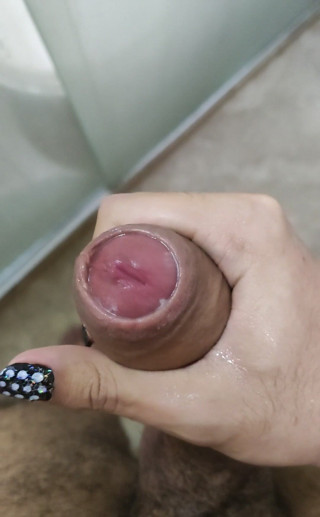 Camilo Brown: Close-up cum. Wanna lick me clean?