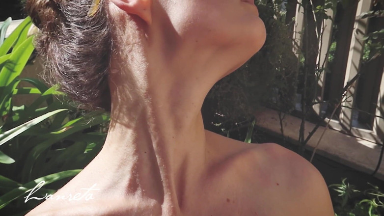 Lanreta: Stretching back my neck, tongue out fetish