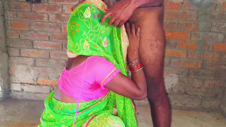 Sumang studio: Der ehemann ließ seine junge ehefrau auf ihrem schoß sitzen...