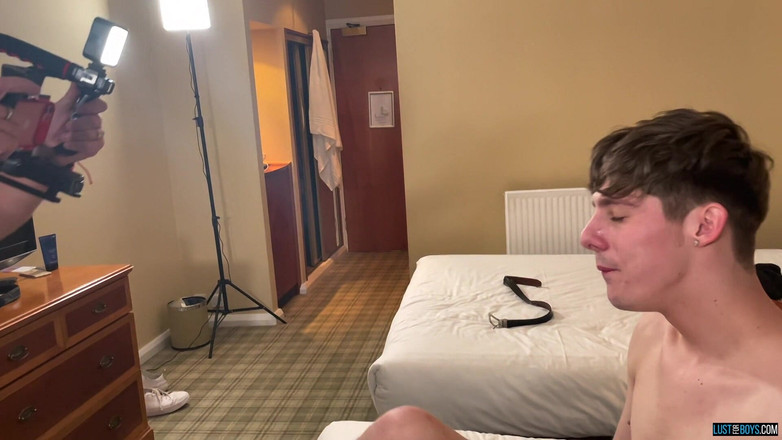 Lust for boys: 1부 갱뱅을 위해 필사적으로