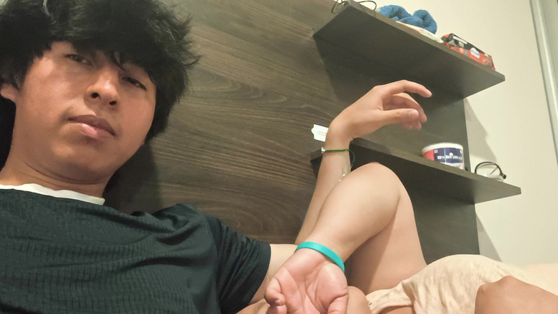 Moo DBOXXX: Cette belle-mère célibataire veut me faire sortir plus de lait,...