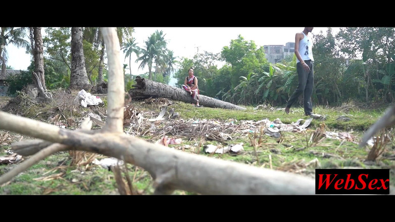 WebSex Premium: Soție săracă de fermieri se fute cu un băiat bogat!...