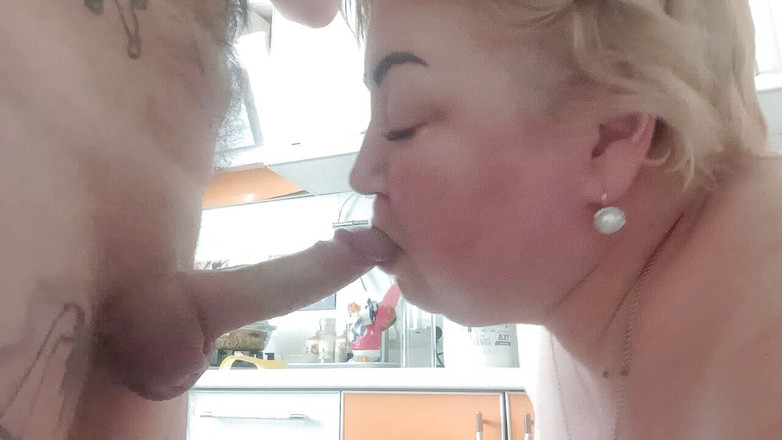 Zona901: Милфа-толстушка сосет мой член и получает полный рот спермы 1