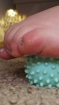 Foot and Massage Ball: Dance of Silence