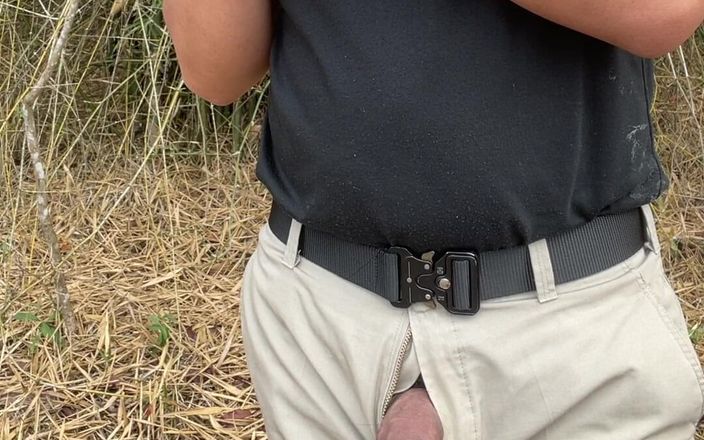 Hiroshi_cr: Uniforme tailandese con giocattolo del sesso all'aperto