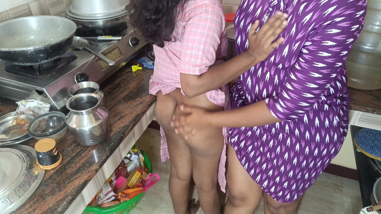 Palani69: Lesbiche tamil